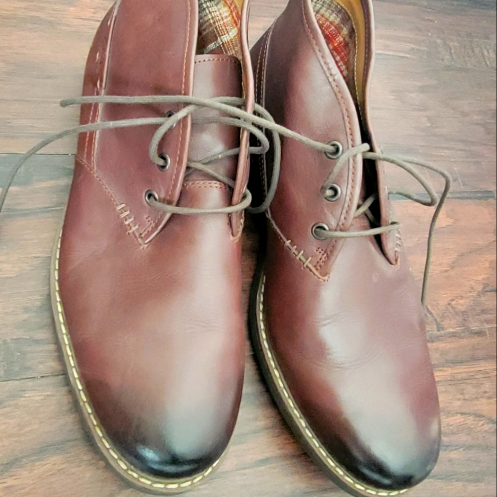 Mens Clark's 10.5 brown